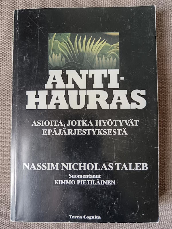 Kirja-arvostelu Antihauras