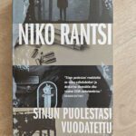 Kirja-arvostelu Sinun puolestasi vuodatettu